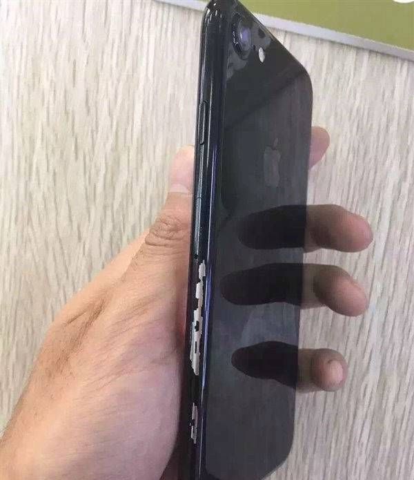 ɫiPhone 7㱼?ɺŶɫiPhone7㱼֮ Ϲ۾